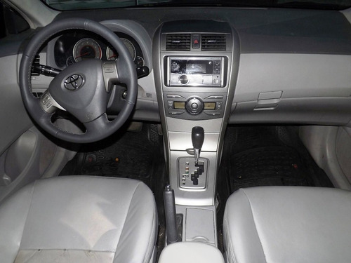 Toyota Corolla .