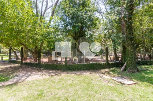 Excelente Casa Com 3 Dormitórios, Sendo Uma Suite, - 28-im421023