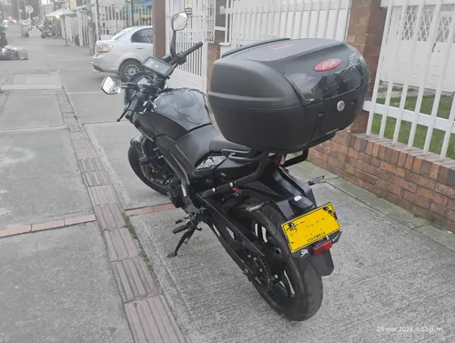 Moto Dominar D250- Modelo 2023 En Excelente Estado