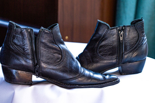 Botas De Cuero Negro, Marca Newland