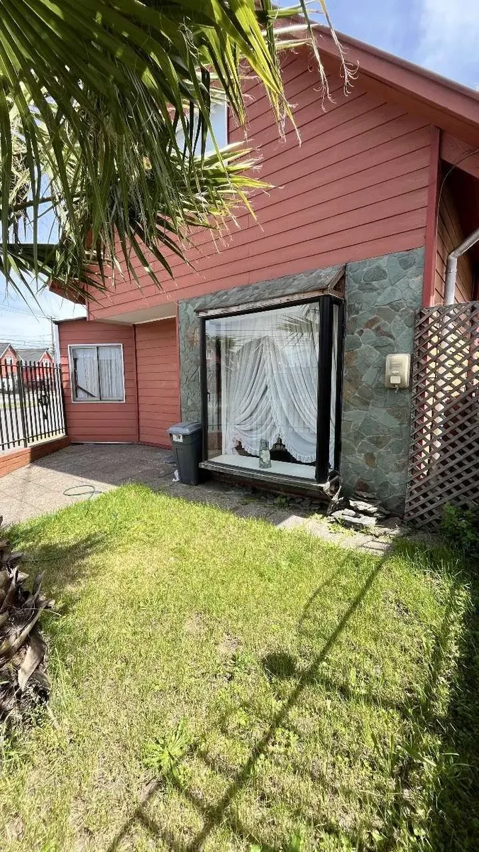 Imagen 2 de 12 de En Venta Casa Con Excelente Ubicación Dentro De Coronel.