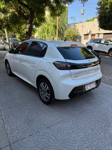 Peugeot 208 1.6 Allure Tiptronic