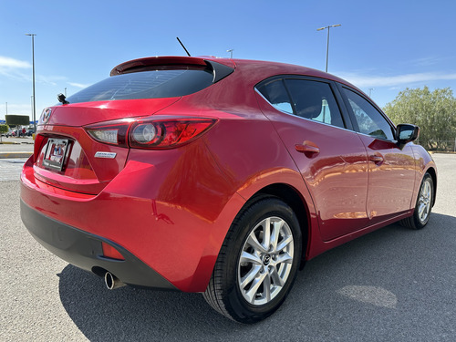 Mazda 3 Hatchback 2016 Itouring