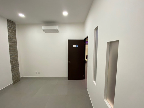Imagen 6 de 9 de Renta De Consultorios Av. Huayacan
