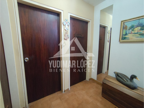 Amplio Apartamento En Venta En Residencias Paraíso Ubicado En Turmero Edo. Aragua