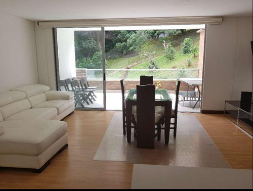 Vendo Apartamento Con Terraza En El Poblado- Los Balsos, Medellin. 