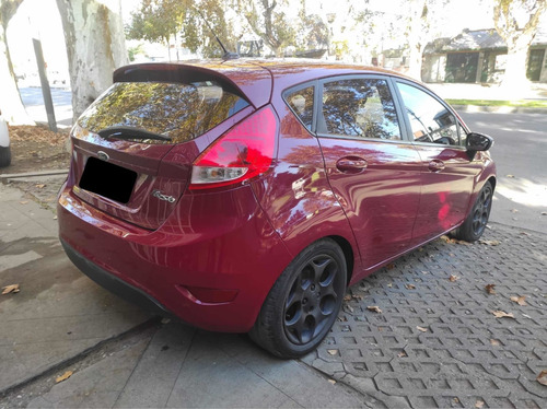 Imagen 8 de 8 de Ford Fiesta Kinetic Design 2011 1.6 Design 120cv Titanium