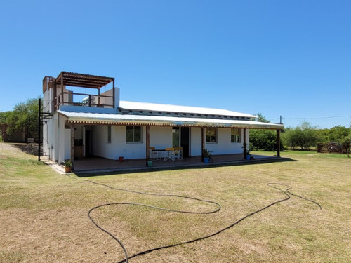Imagen 2 de 25 de Alquiler Temporario - Casa Quinta Con Jardín Parquizado De 2000m2 - Minuanes Barrio Abadia