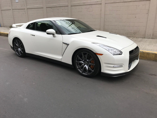Nissan Gtr Biturbo Premium 2015 (nuevo, De Coleccion)