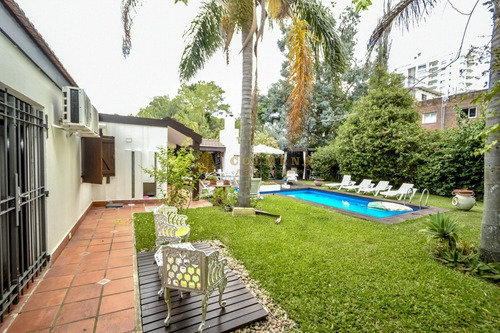 Casa De Cuatro Dormitorios En Venta Punta Del Este- Ref: 2579