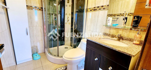 Casa En Venta De 3 Dorm. En Macul