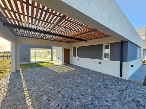 Oportunidad!! Casa En Venta En San Simon I, Canning, 3 Hab, Ezeiza