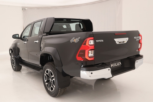 Toyota Hilux Pick-Up 2.8 Cd Srx 204Cv 4X4 At