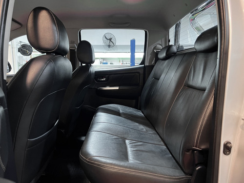 Toyota Hilux 3.0 Cd Srv Cuero 171cv 4x4 5at