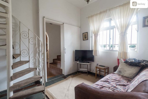 Imagem 10 de 15 de Aluguel De Casa Com 300m² E 4 Quartos - 11792