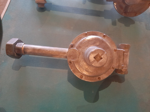 - Regulado Gas Para Tubo De 45 Kg Para 2 Tubos (Usado)