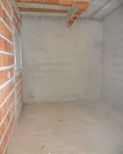 - Cob135 - 32970745