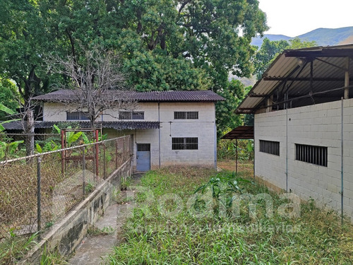 Casa En Ojo De Agua El Castaño