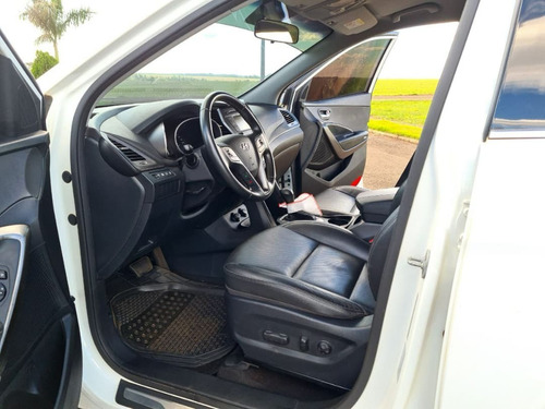 Imagen 5 de 10 de Hyundai Santa Fe 4x2