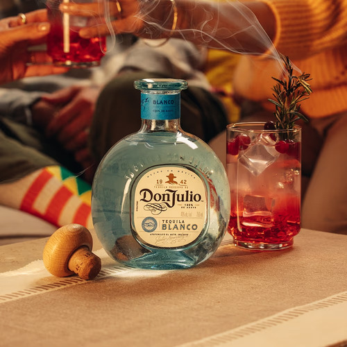 Tequila Mexicano Don Julio Blanco Botella 750ml Con Estuche