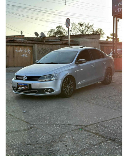 Volkswagen Jetta 2.0 TSI HIGHLINE 211CV GASOLINA 4P TIPTRONIC