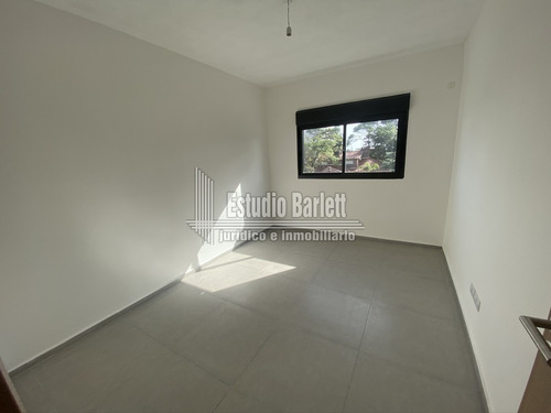 Apartamento En Mansa 3 Dormitorios- Ref: 1419