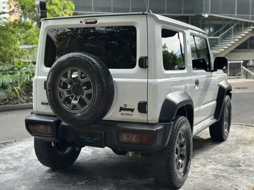 Suzuki Jimny 1.5 Mt