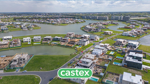 Lote A La Venta En Los Puentes. Nordelta.