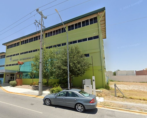 Casa En Recuperacion En Cda. De Anáhuac, General Escobedo, Nuevo Leon, Recuperación Bancaria Laab1