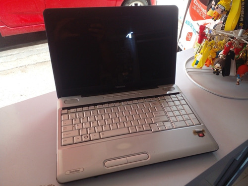 Laptop Toshiba Satellite L500-22r Por Refacciones 