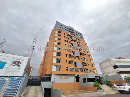 Dennymar, Alquila Espectacular Apartamento En Exclusivo Urbanismo Al Este De La Ciudad De Barquisimeto Posee 4 Habitaciones 3 Baños Y Todos Los Servicios Basicos B5a19631