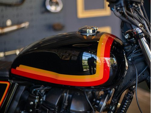 Imagen 8 de 25 de Royal Enfield Interceptor Flat Track Customizada