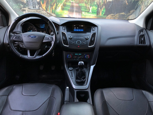 Imagen 2 de 25 de Ford Focus 2016 Se Plus Manual 2.0