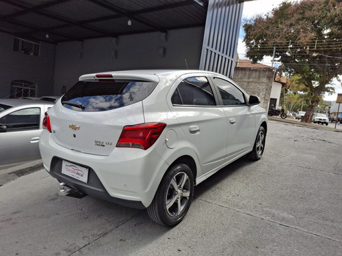 Chevrolet Onix Chevrolet Onix 1.4 LTZ SPE/4 (Aut)