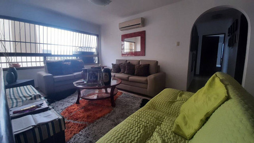 Imagen 3 de 13 de 141284 Cómodo Y Amplio Apartamento En Venta En Las Quintas Naguanagua - Carmen María González 0412.4359728