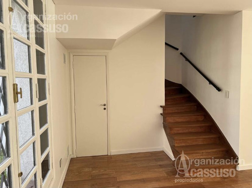 Casa En Venta - Acassuso - Av Libertador Hacia El Río