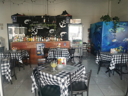 Traspaso Restaurante En Una Plaza