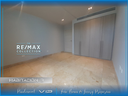 Imagen 25 de 30 de En Venta, Exclusiva Casa 745 M2 En Urb. Guaparo Valencia