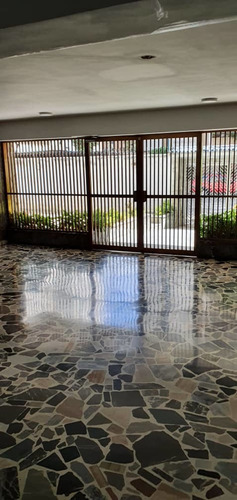 Imagen 2 de 14 de Vendo Espectacular Apartamento En Montalbán 2