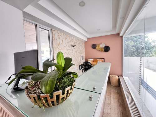 Se Vende Penthouse En La Julia Con Una Vista Espectacular