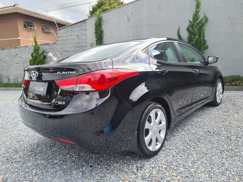 Imagem 5 de 15 de Hyundai Elantra Gls Automático 2013