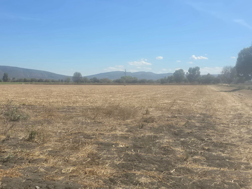 Terreno Ejidal De 35,902.29 M2, Ideal Para Agricultura, Casa De Campo O Pequeño Rancho. Zona De Una Belleza Natural, Extraordinaria.