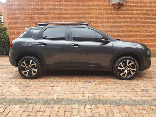 Citroën C4 Cactus 1.6 Shine Turbo Aut