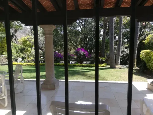 Casa En Privada En Jardines De Ahuatepec, Cuernavaca, Morelos