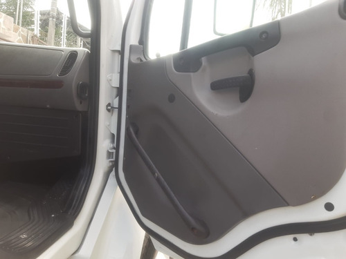 Imagen 10 de 14 de Freightliner M2 Modelo 2011