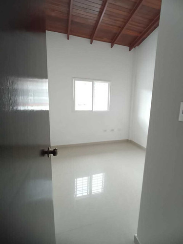 Imagen 12 de 19 de Town House Para Estrenar La Cumaca San Diego Mv611