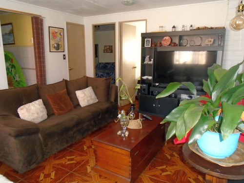 Casa Acogedora 3d. 1b 1e. Construcción Sólida.