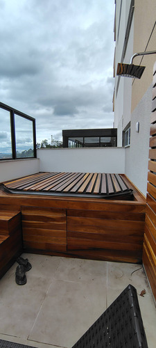 Capa Enrolavel Para Spa Em Madeira