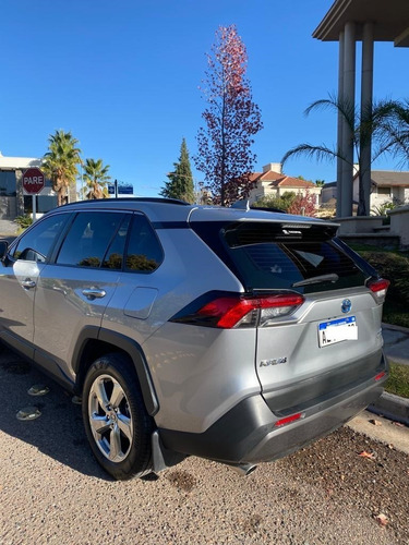Imagen 5 de 9 de Toyota Rav4 2.5 Hibrid Limited 4x4