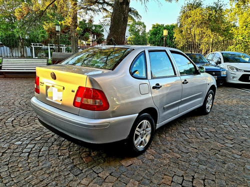 Volkswagen Polo Classic 1.6 C/gnc 2006 128.000km Unico Oport